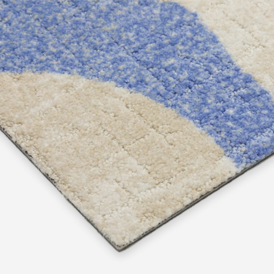 表面カラー：ベージュ／周囲が綺麗にカットされたタイル形状で、隙間なく組み合わせることができます