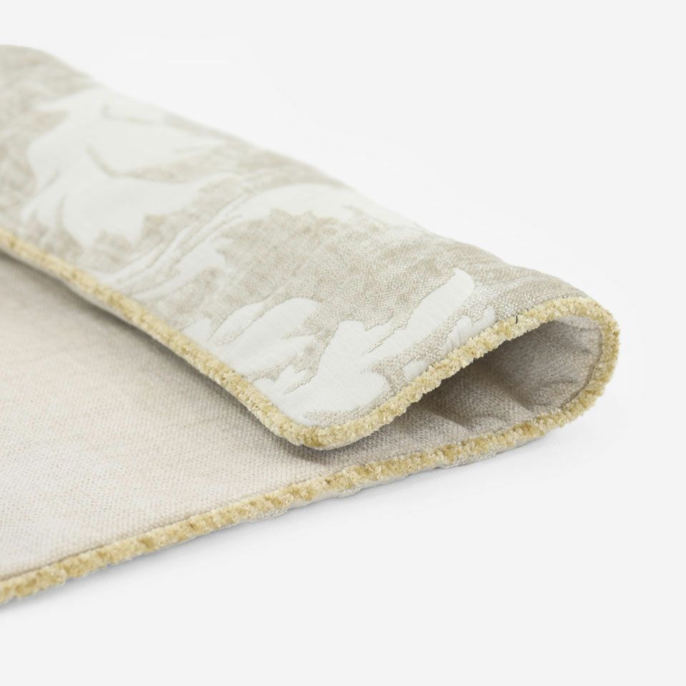 エレガントモダンなツートーンカラーのシェニールダマスク生地です