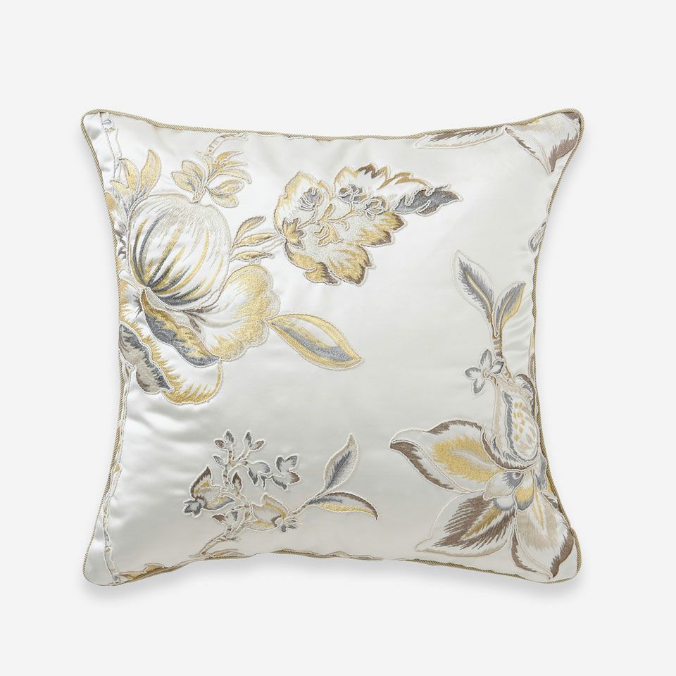 表面／カラー：ゴールド／45cm×45cm／クッション中材は別売