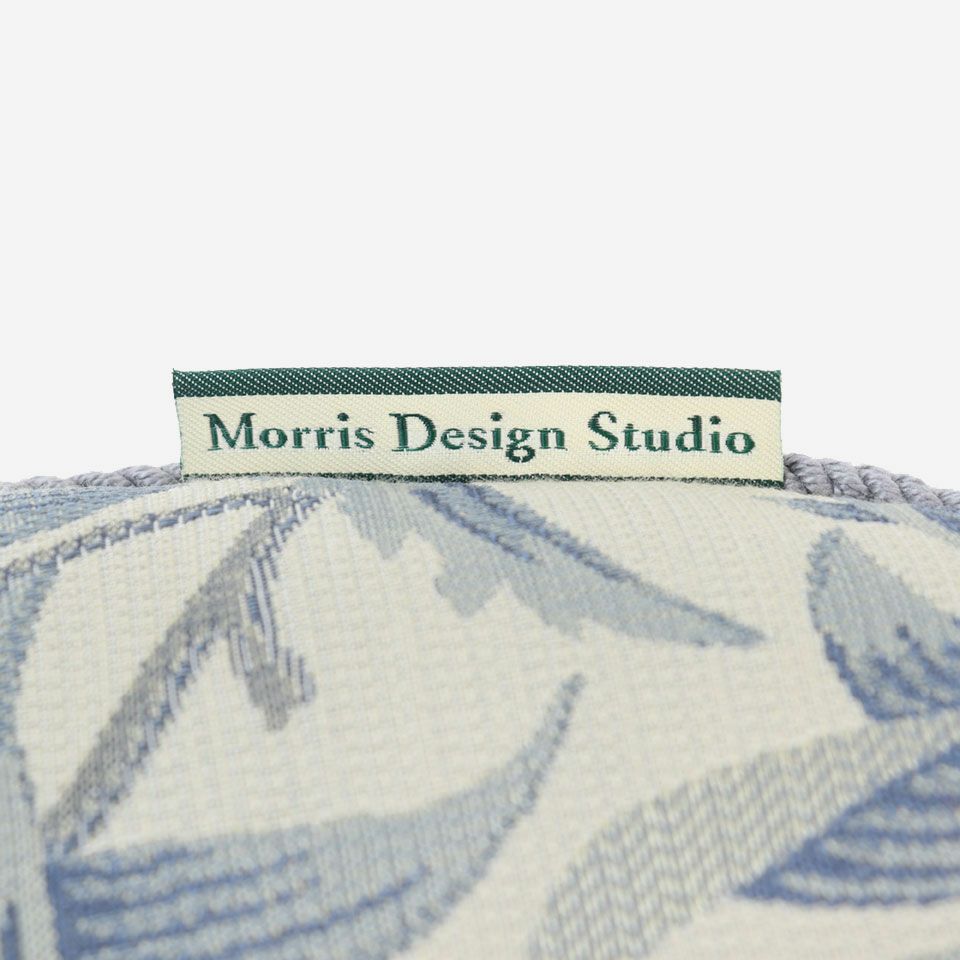 「Morris Design Studio」のブランドタグが付いています