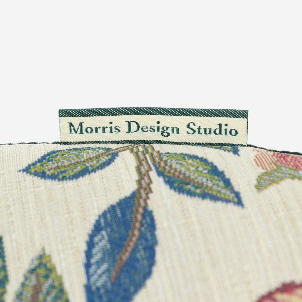 「Morris Design Studio」のブランドタグが付いています