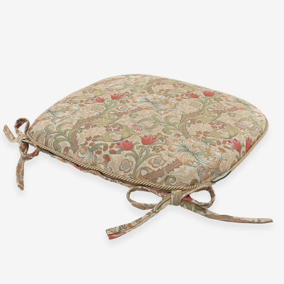 表面／カラー：アイボリー／45cm×43cm／「ゴールデンリリー」を織物にし、エレガントな雰囲気をもたせています