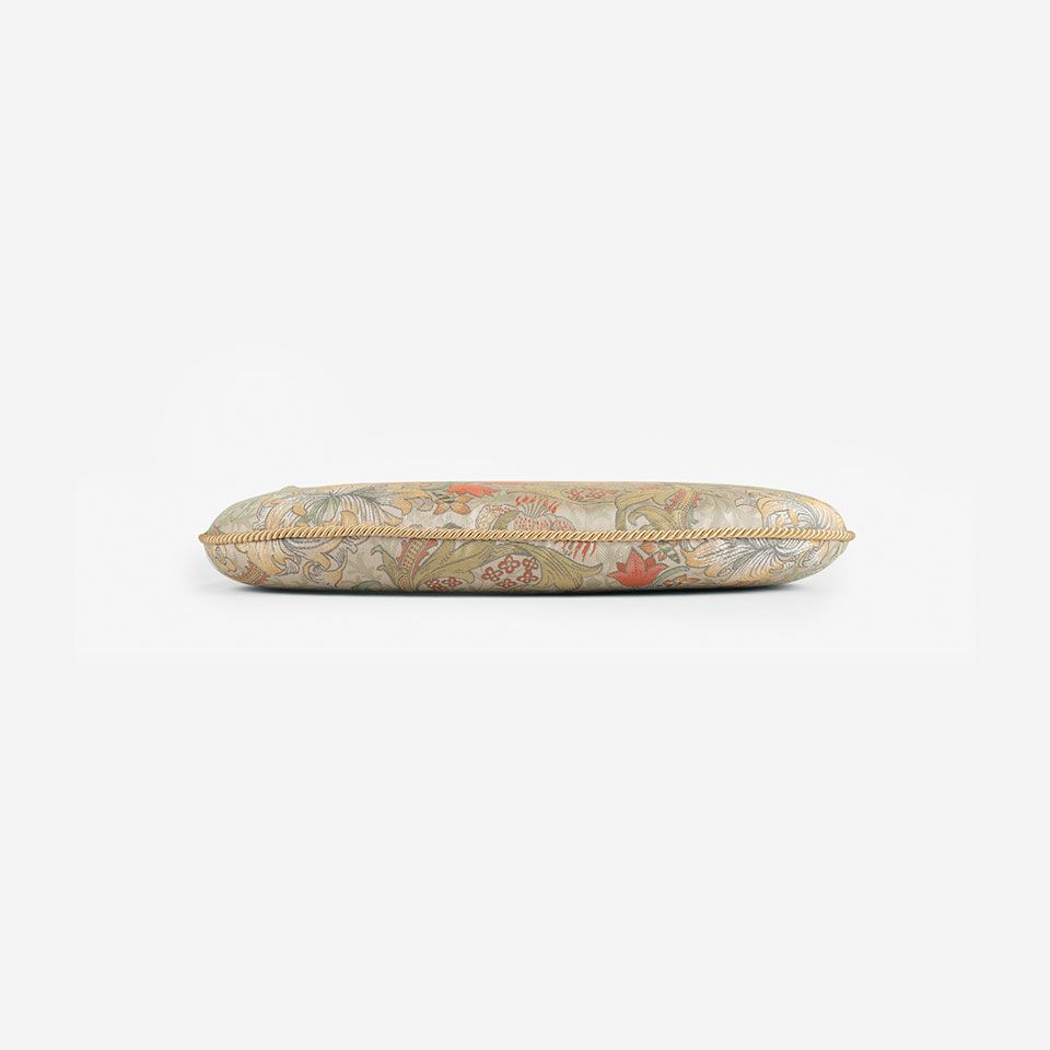 厚み：約7.0cm