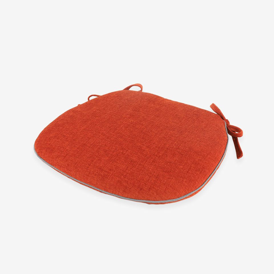 表面／カラー：オレンジ／45cm×43cm／シンプルで飽きのこないベロア調無地です