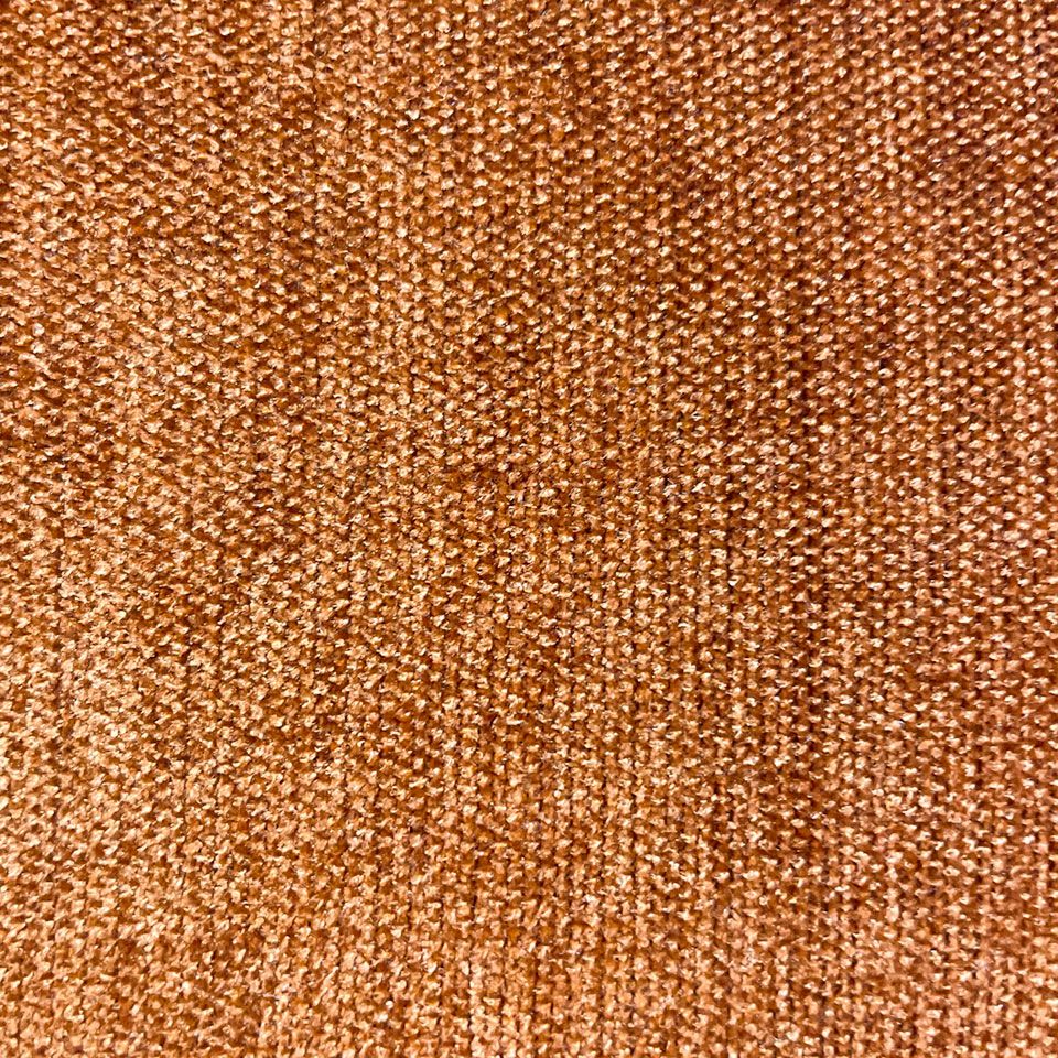 ベロア調の上品でなめらかな手触りの生地、様々なコーディネートが可能な10色展開です