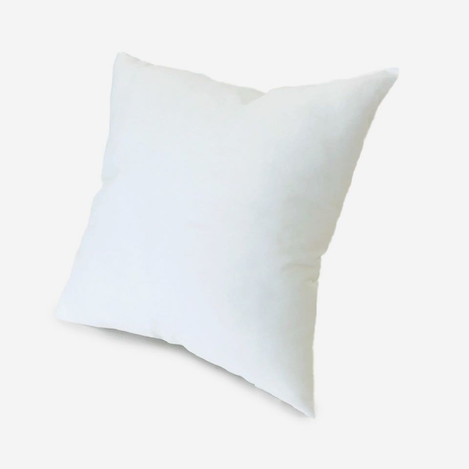 クッションカバーの中に入れる中材です／45cm×45cm