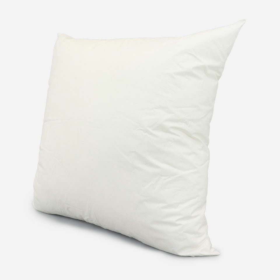 クッションカバーの中に入れる中材です／45cm×45cm