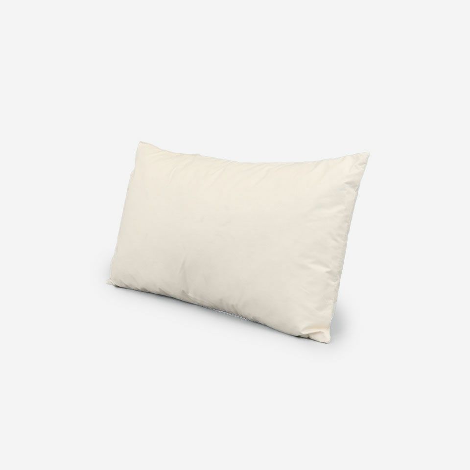 クッションカバーの中に入れる中材です／45cm×25cm