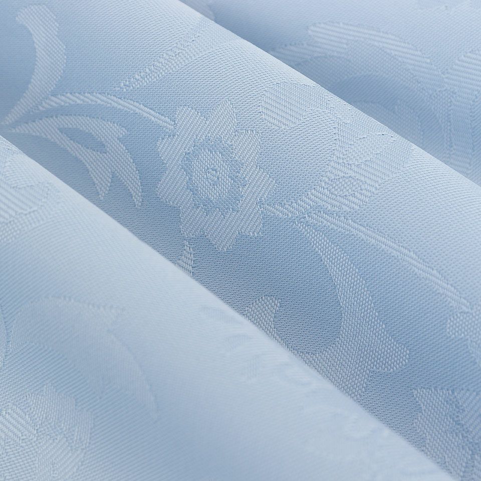 地模様になっているため、柄が主張しすぎず、和洋問わずテーブルのお料理や食器を引き立ててくれます。：ライトブルー