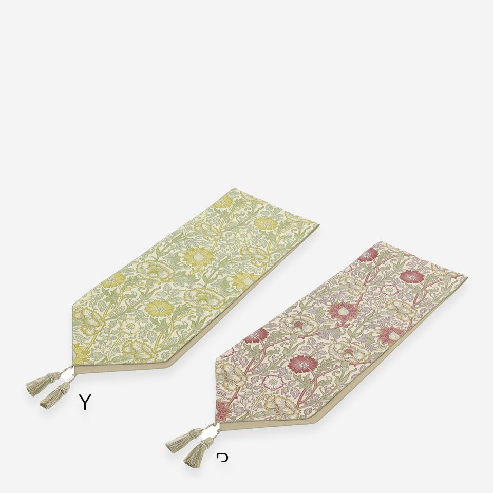 イエローとピンクの2色で展開しています／30cm×180Vcm