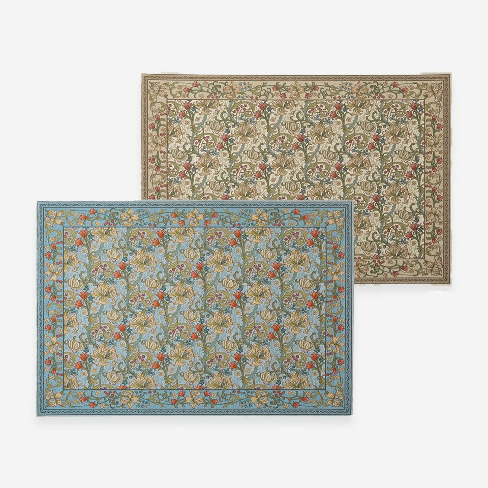 ブルーとアイボリーの2色で展開しています