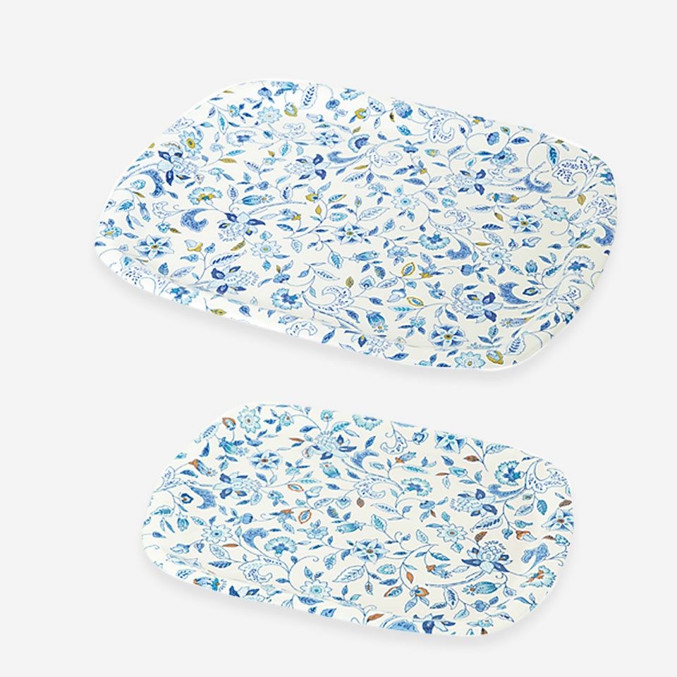 トレイ（大）／45.5cm×36.2cm×2cm・トレイ（小）／36.4cm×28.6cm×1.6cm