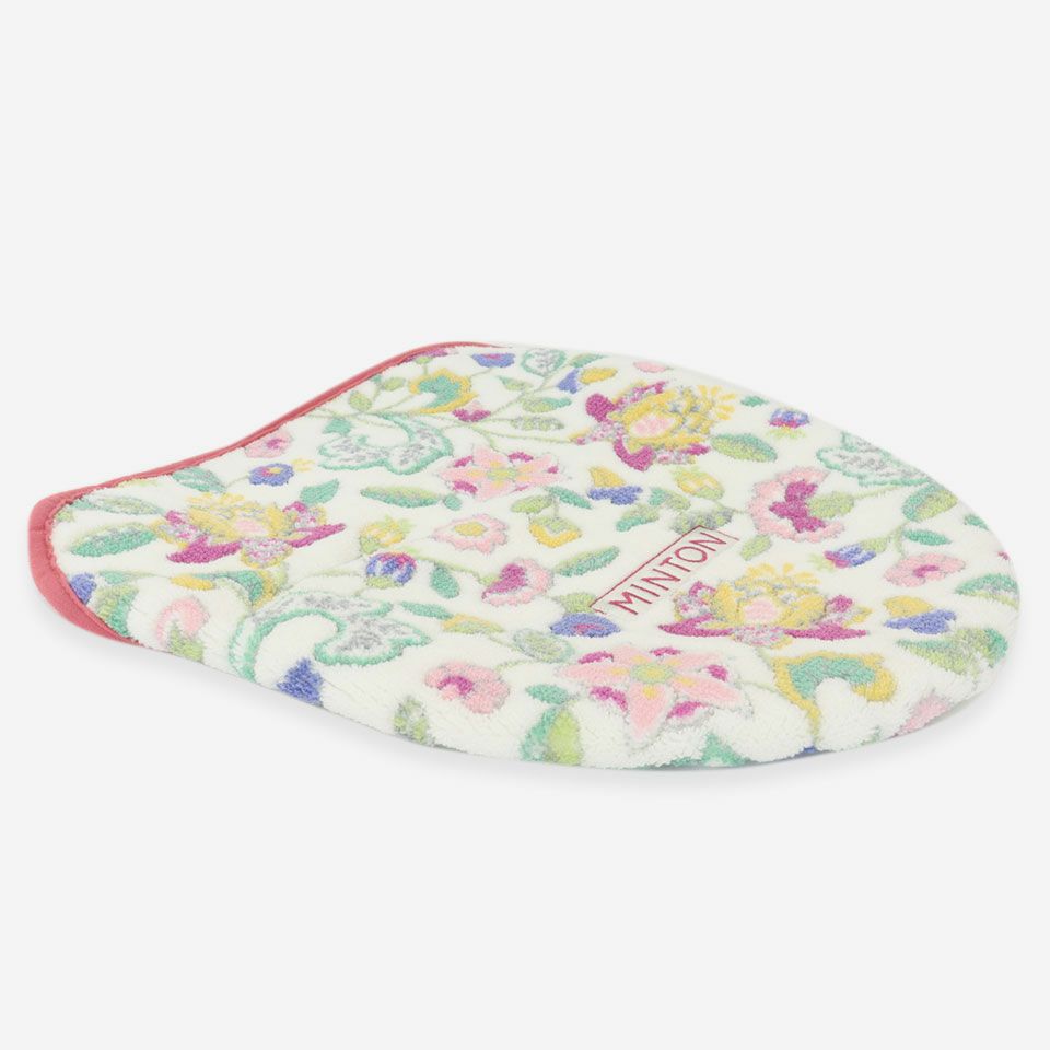 華やかなMINTONのトイレフタカバー、デザインは「リーガルハドンホールⅡ」です