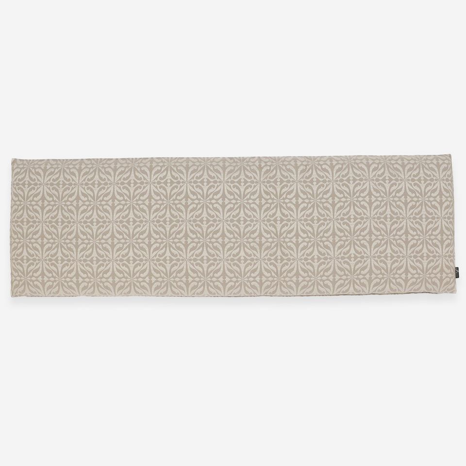 表面／カラー：ベージュ／46cm×150cm／カバー取り外し可