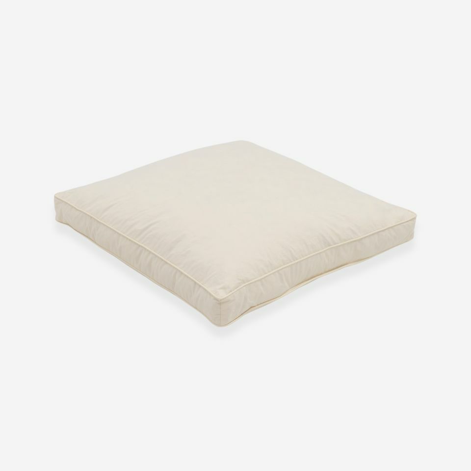 厚み：約5cm／適度な弾力とふんわりとした厚みのあるフェザーヌードクッションです