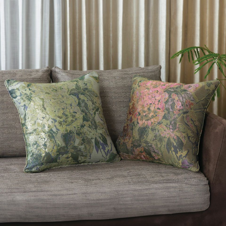 「Sumiko Honda」は川島織物セルコンの最上級インハウスブランドです