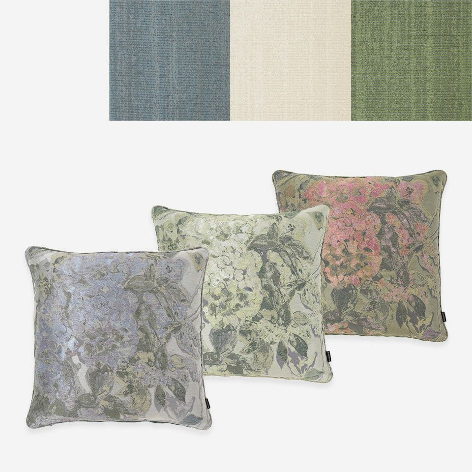 ブルー・アイボリー・ピンクの3色で展開しています