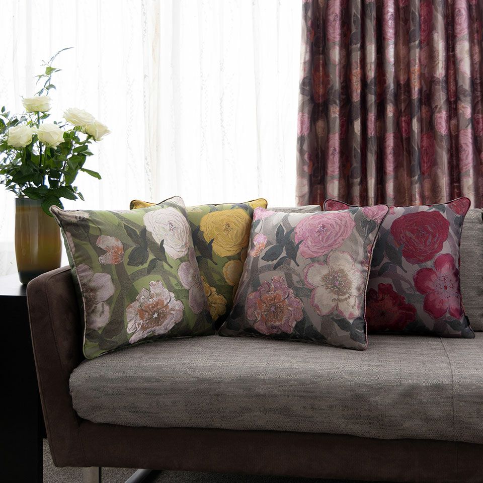 色違い、表裏を組み合わせて、様々なコーディネーションをお愉しみください