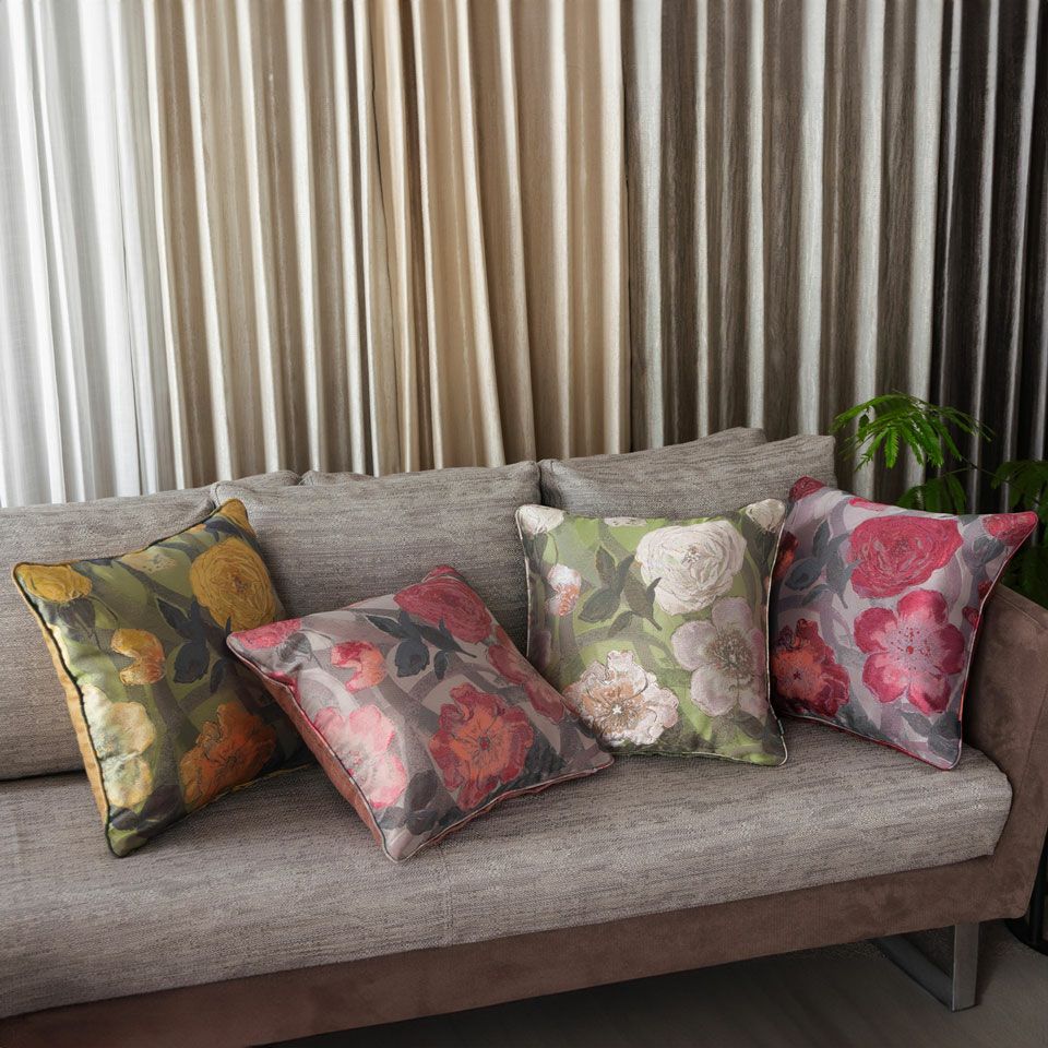 色違い、表裏を組み合わせて、様々なコーディネーションをお愉しみください