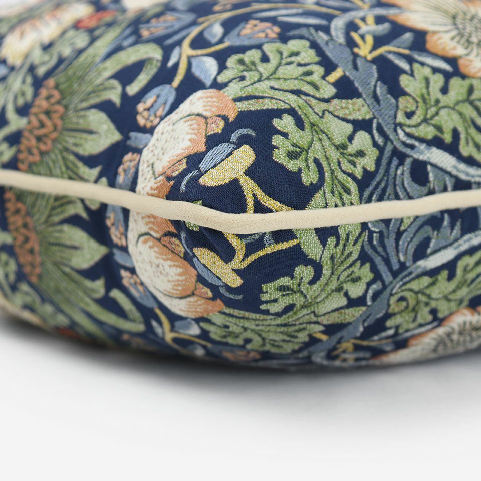 ベージュ色のパイピングをつけています／カラー：ブルー