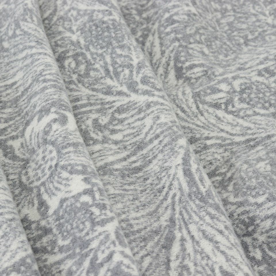 ウールの暖かみのある素材感と表情をお手元で楽しんでいただけます