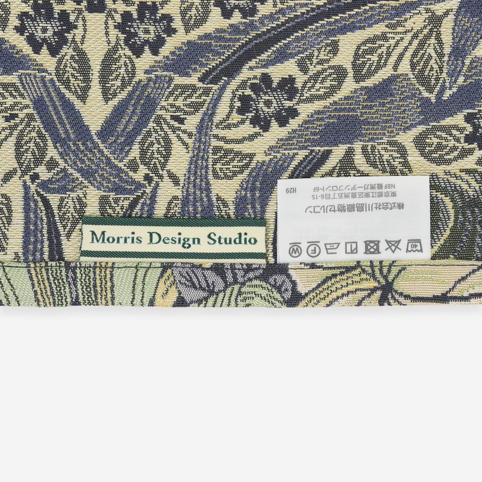 「Morris Design Studio」のブランドタグが付いています