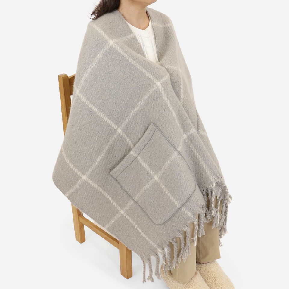 家事をしながら、ZOOM しながらコーヒーを飲みながら…いろいろな「ながら」にあると便利です／カラー：グレー