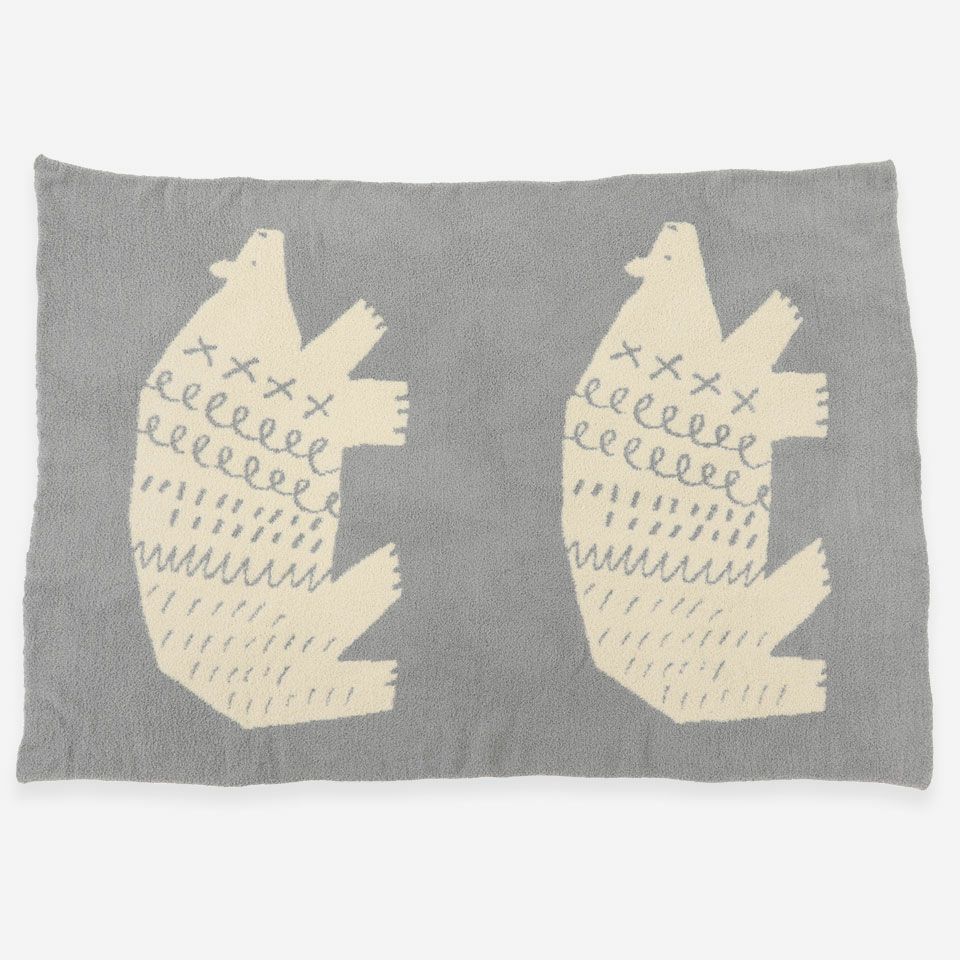 表面／カラー：グレー／約100×140cm／かわいくなり過ぎないシロクマデザインは、サイズによって変わるのもお楽しみいただけます