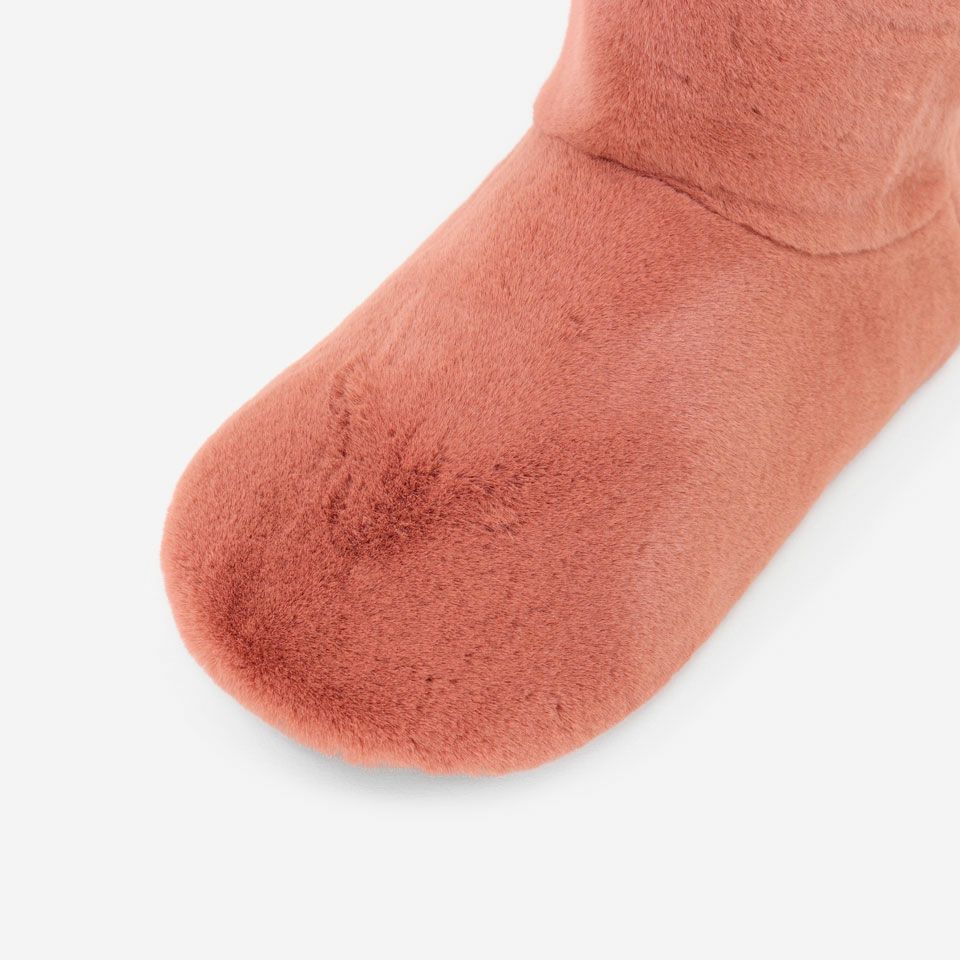 無地の為、年齢性別問わず使いやすいデザインです／カラー：レッド