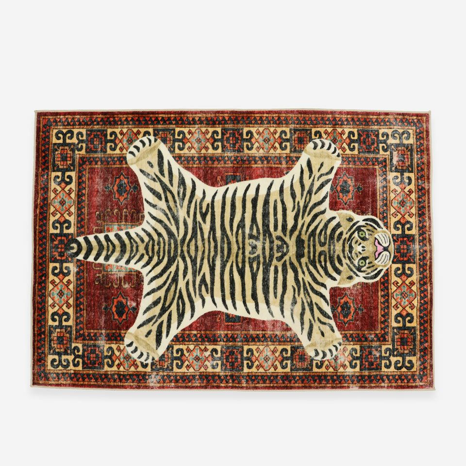 表面／カラー：レッド／90cm×130cm