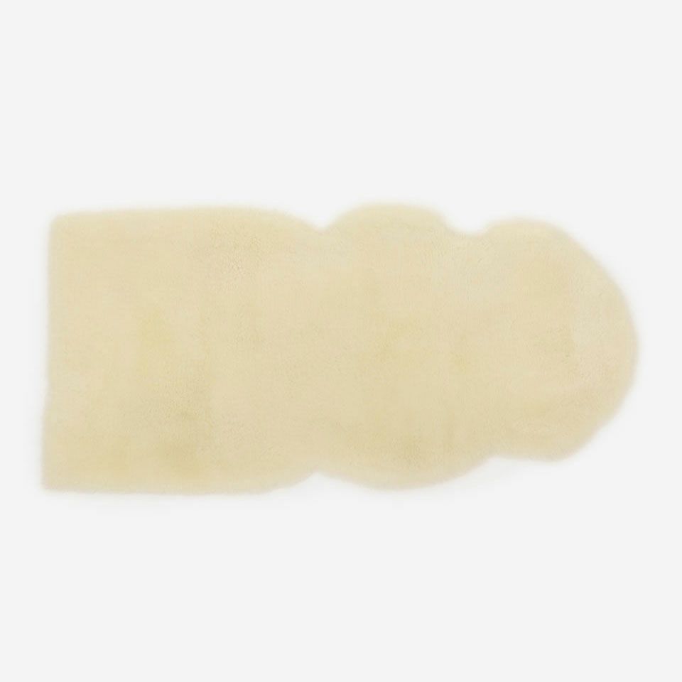 表面／カラー：ホワイト／約65cm×135cm