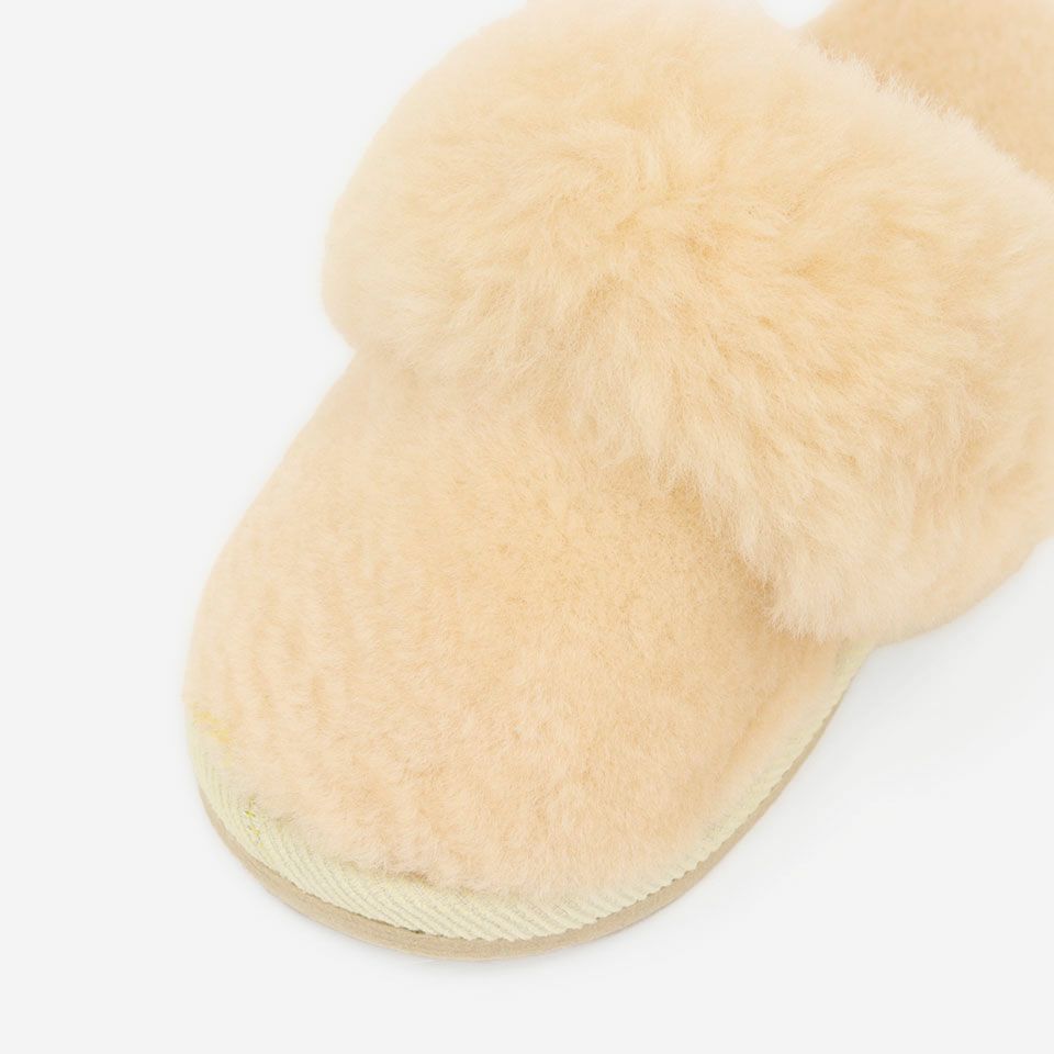 パッチワークされていないフルスキンを使用しています／カラー：ベージュ／Mサイズ 24～26cm