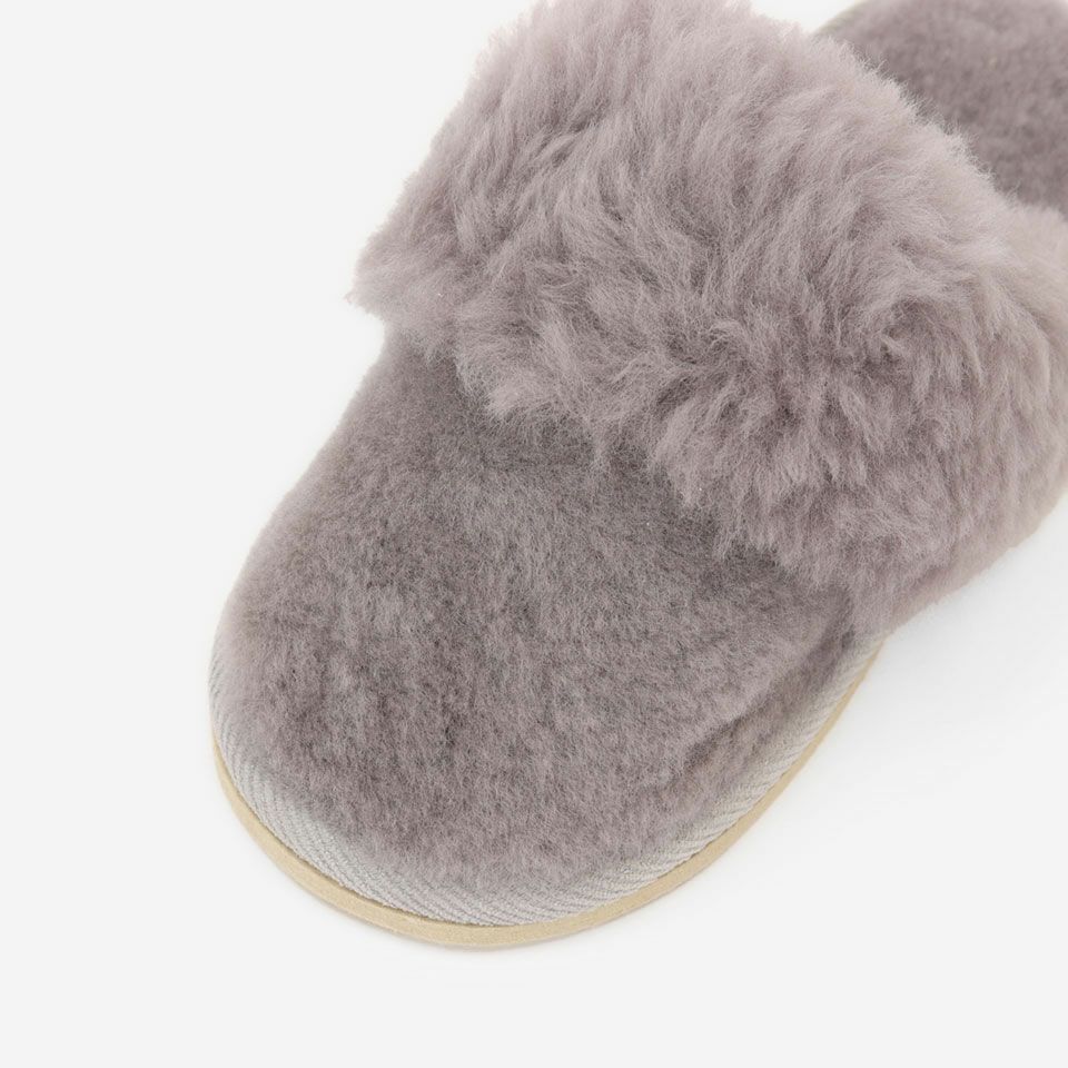 パッチワークされていないフルスキンを使用しています／カラー：グレー／Mサイズ 24～26cm