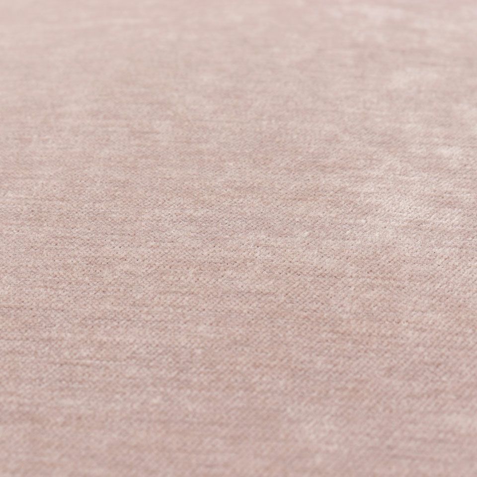 無地なので、様々なインテリアシーンに合わせることができます／カラー：ローズ