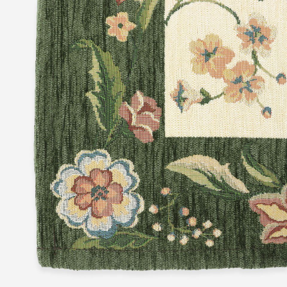 伝統柄である花更紗を多色ジャガート織+温かみのあるシェニール糸をつかって表現しました／カラー：グリーン