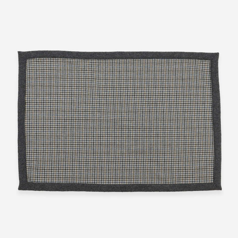 表面／カラー：ブルー／約70×100cm