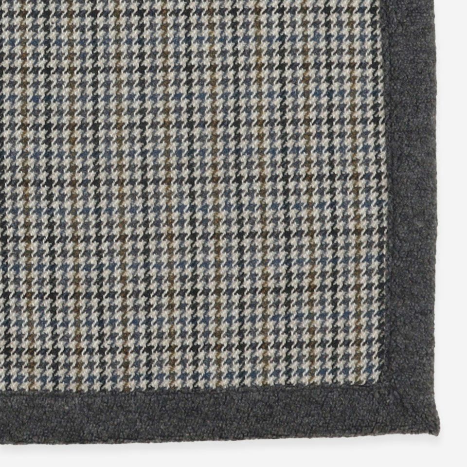 トラッドな印象の千鳥柄で年齢層・男女関係なく使えるデザインですのでギフトとしてもお勧めです／カラー：ブルー