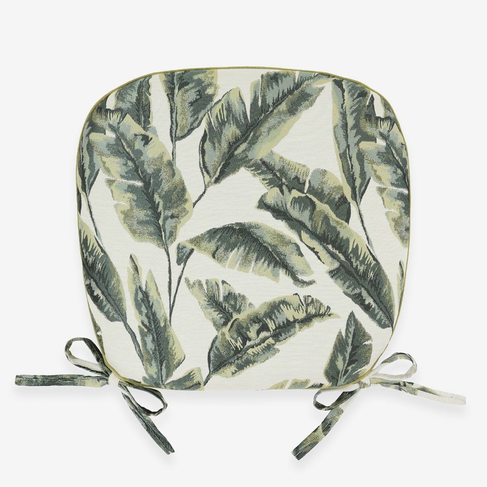 表面／カラー：ホワイト／45cm×43cm／紐付き／カバー取り外し可