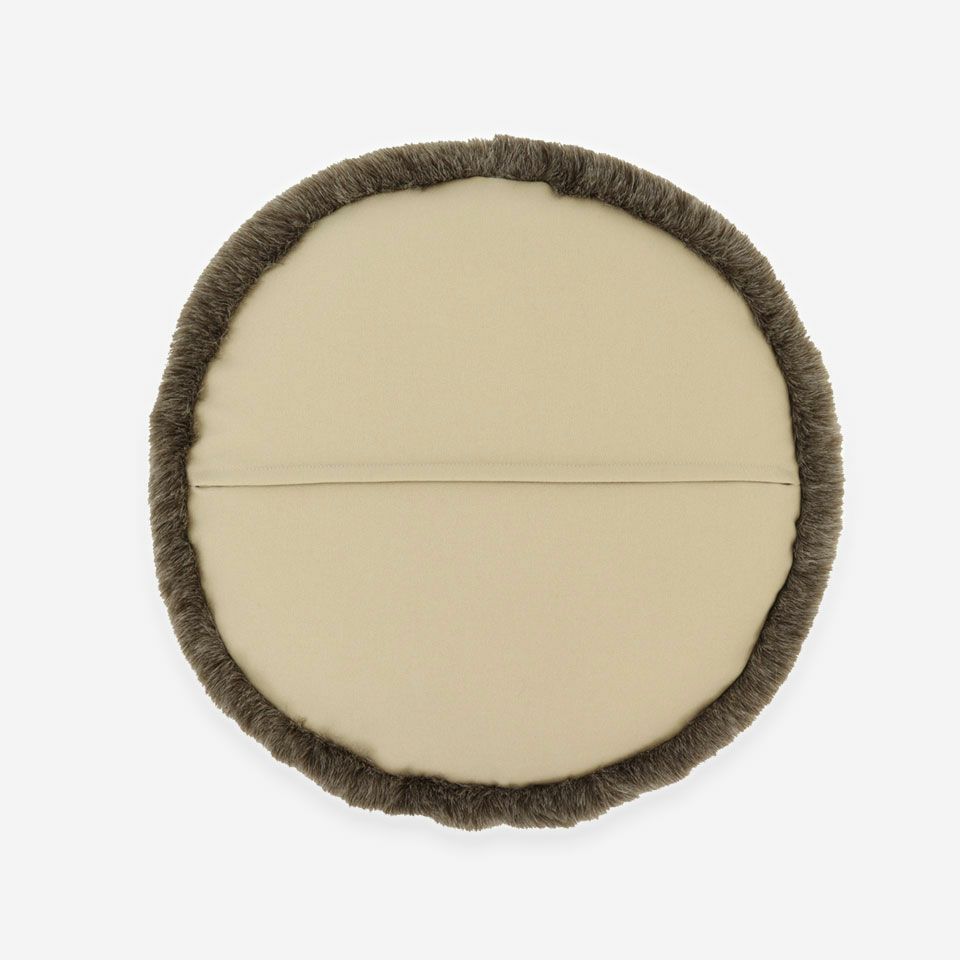 裏面／表面カラー：ブルー／裏面カラー：ベージュ／表面と裏面の異なるデザイン