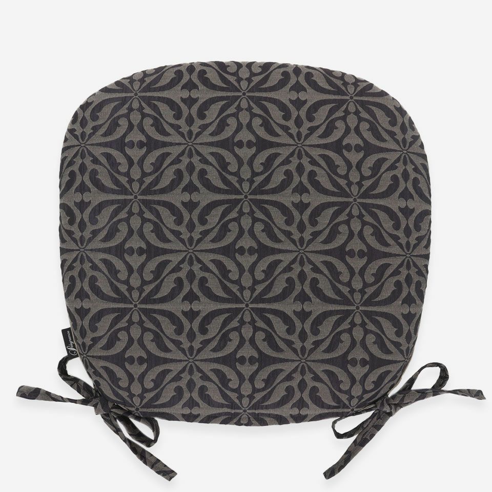 表面／カラー：グレー／45cm×43cm／紐付き／カバー取り外し可