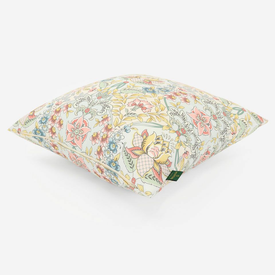 周囲は縫い合わせ仕様でシンプルな仕上がり／表面カラー：ピンク