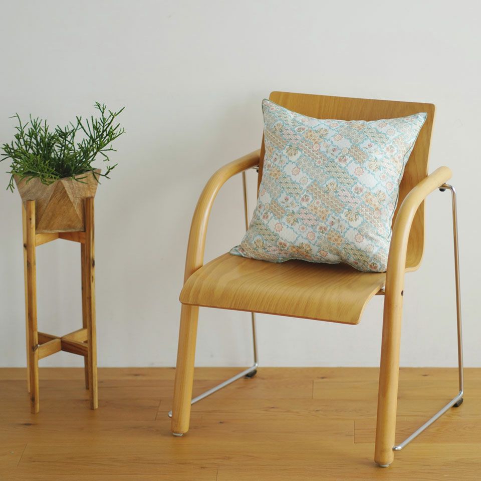 お部屋の模様替えやインテリアのアクセントとしておすすめの商品です