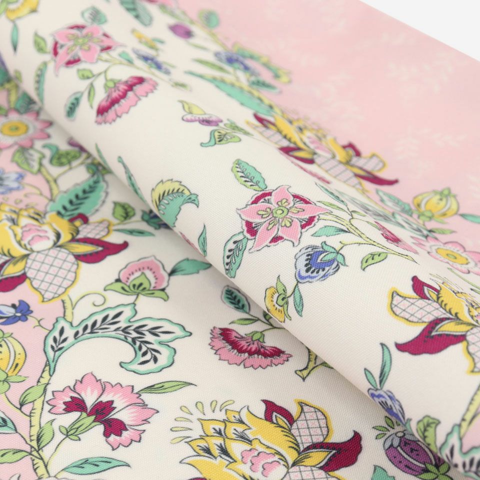 柄どりをし、デザインの見え方は同一です