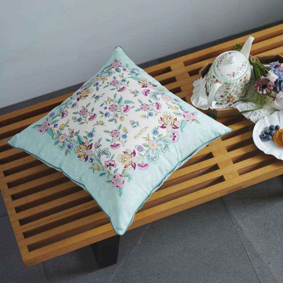 お部屋の模様替えやインテリアのアクセントとしておすすめの商品です