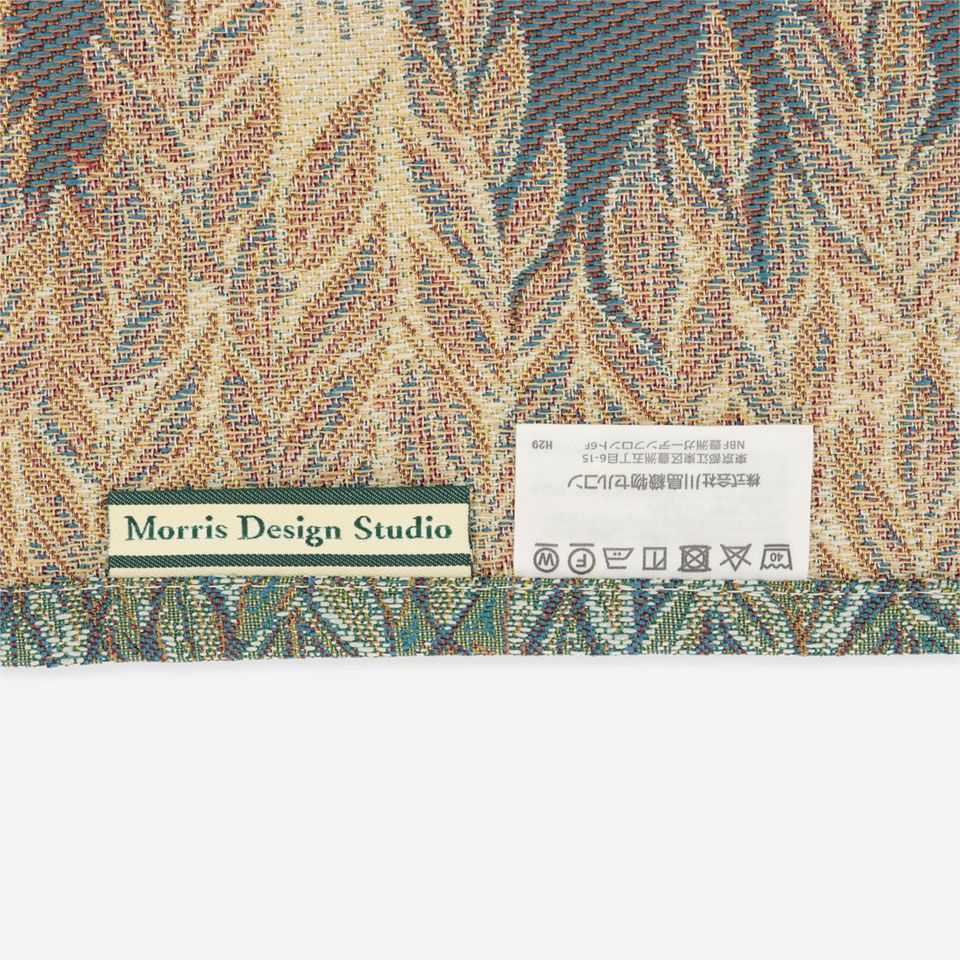 「Morris Design Studio」のブランドタグが付いています