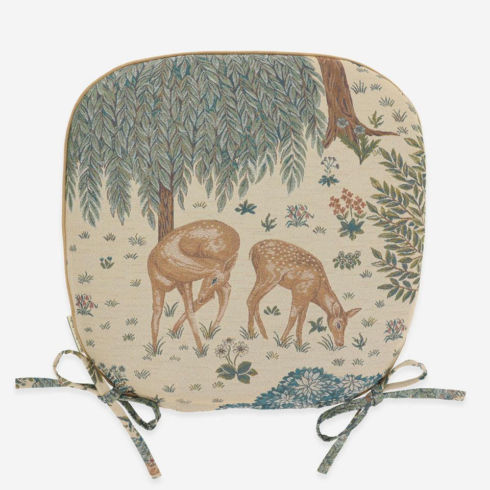 裏面／表面カラー：ベージュ／絵画の様なテキスタイルの雰囲気を生かし、柄行きをリバーシブルに配置しました