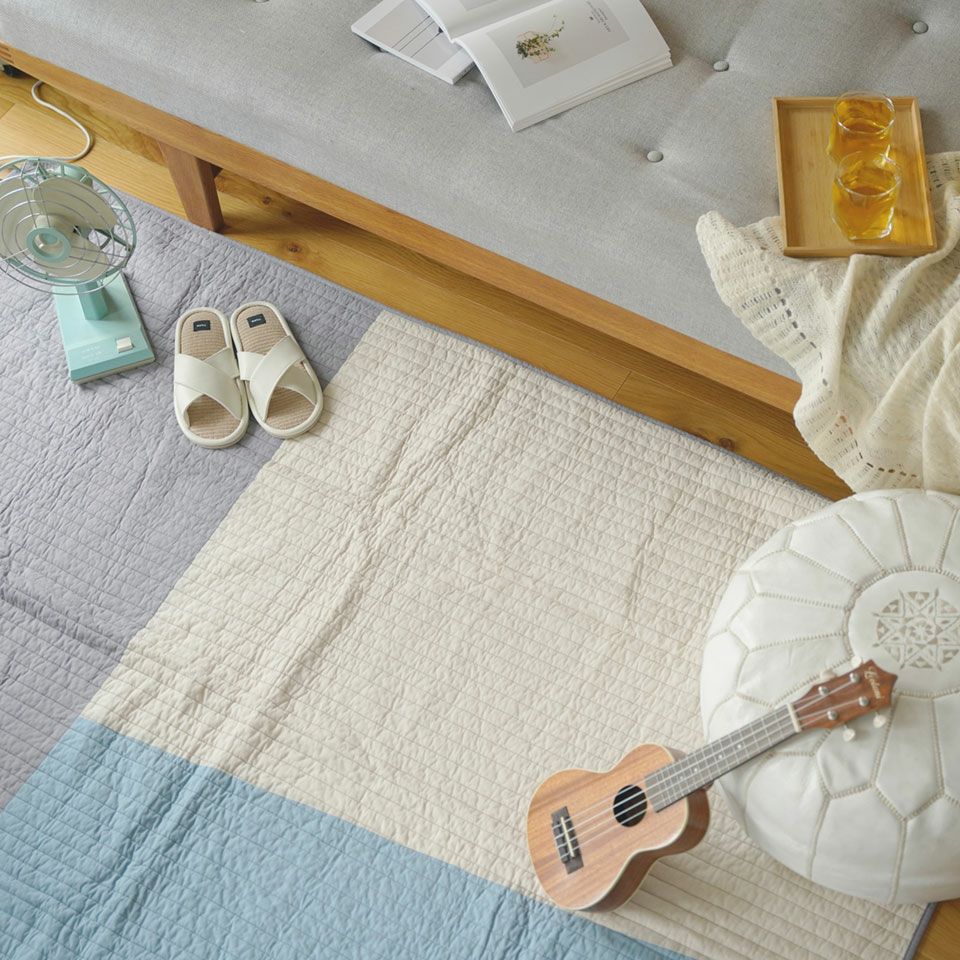 肌触りがよく夏のリビングにおすすめです