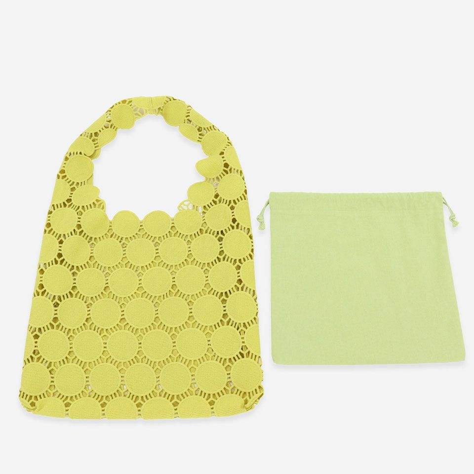 バッグ本体は35cm×30cm、インナーバッグは30cm×24.5cmです