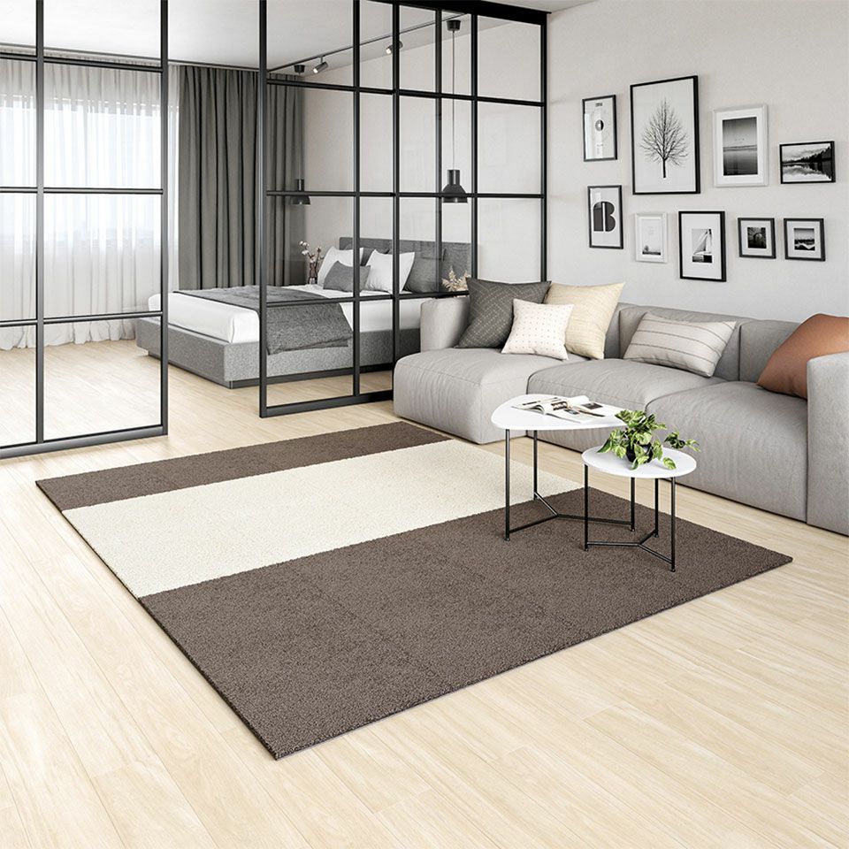 アイボリー8枚とブラウン12枚使用