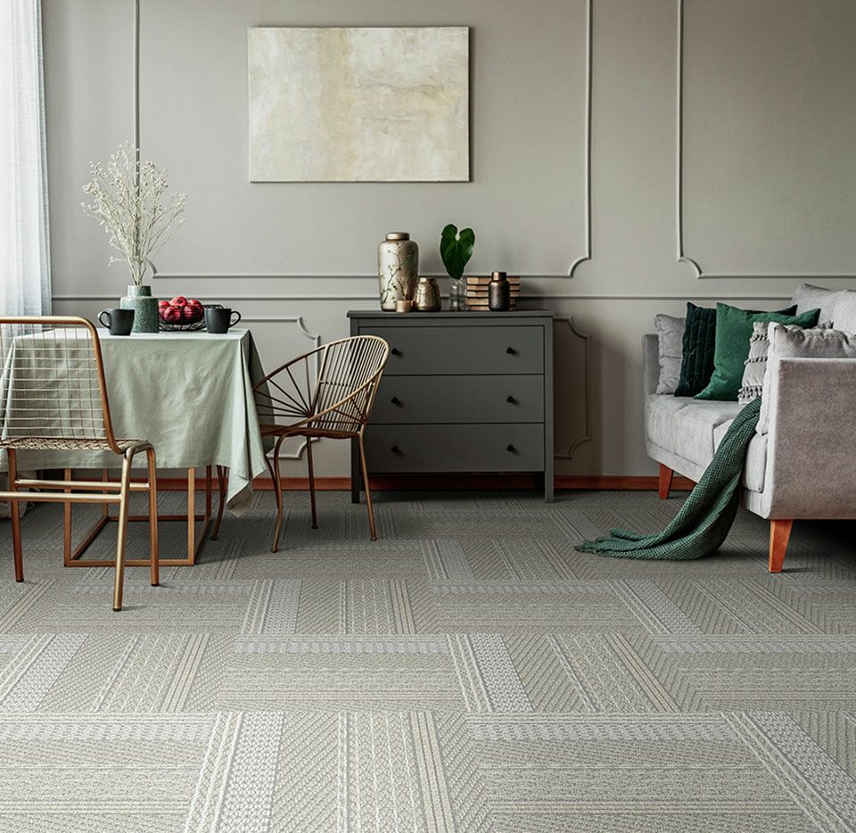 グレーを使用／部屋全体に敷くこともできます